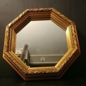 Vtg BOMBAY Octagonal Gilded Wooden Ornate Mirror Wall Hanging 17”